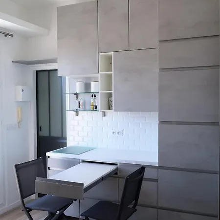 Studio Dans Particulier - Terrasse Apartment